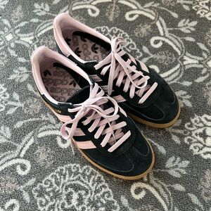 Adidas Spezial women’s 5.5